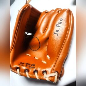 Vintage-old Baseball Glove,  JR. PRO T-Ball Kids  04-82-28